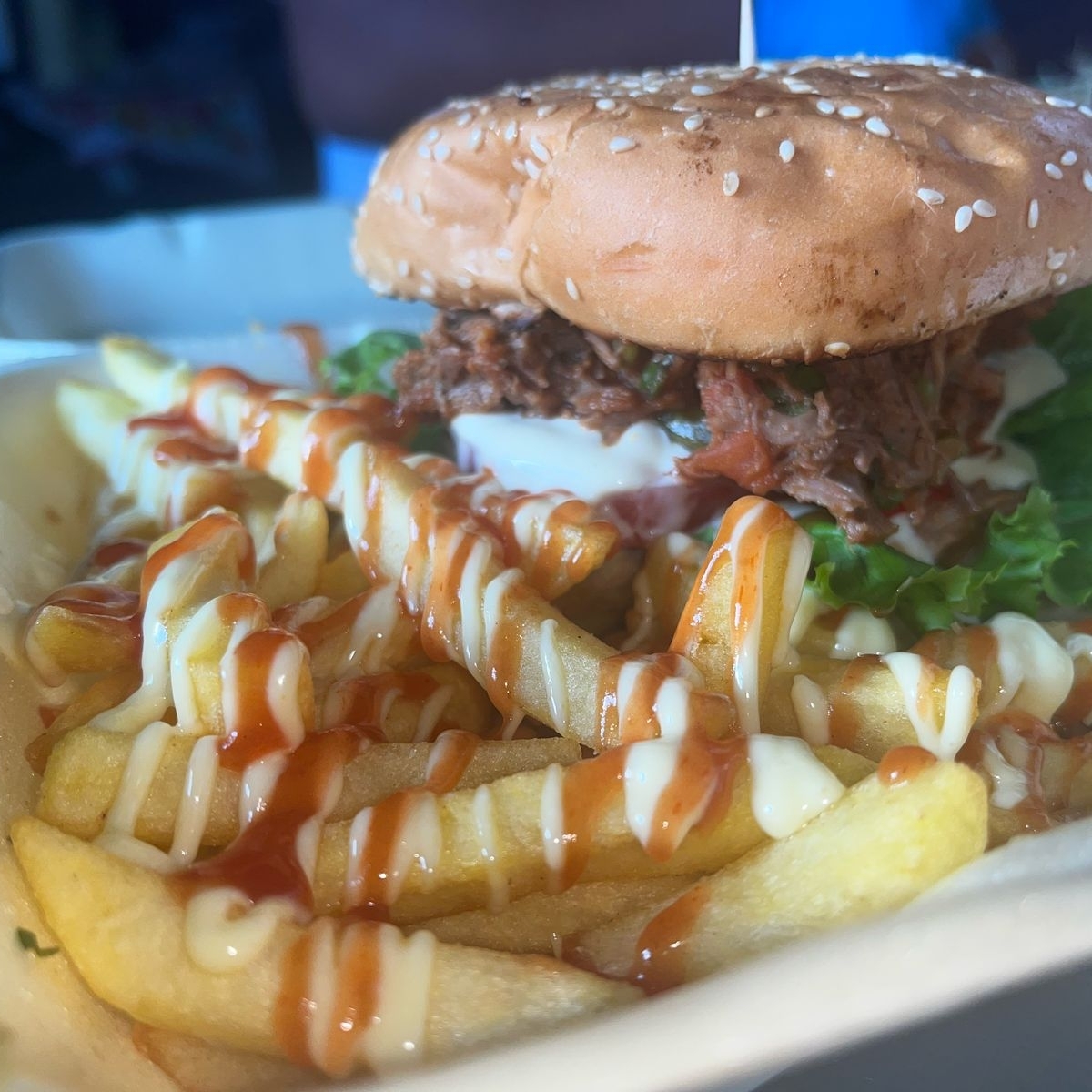 Hamburmechada + Papas Fritas
