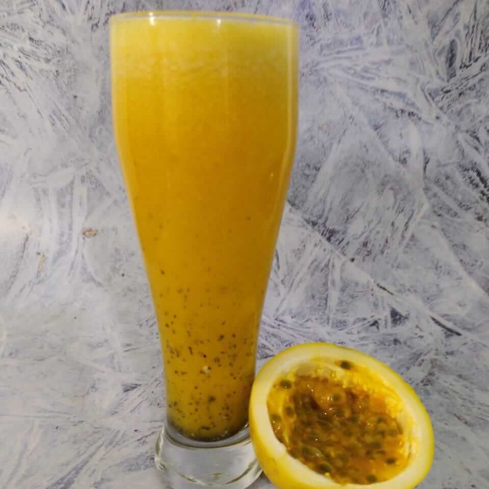 JUGO DE MARACUYA EN AGUA 16OZ
