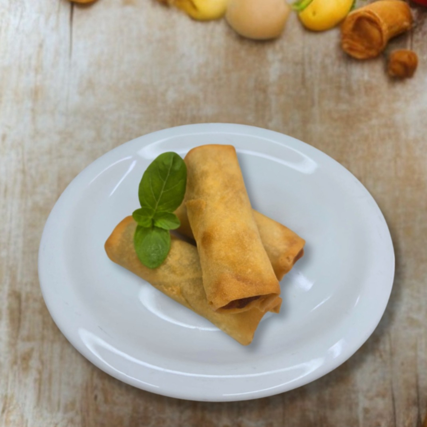 Feito com massa fina e crocante, recheado com legumes. Tamanho aproximado : 8x2 cm. Acompanha um sachê de molho agridoce