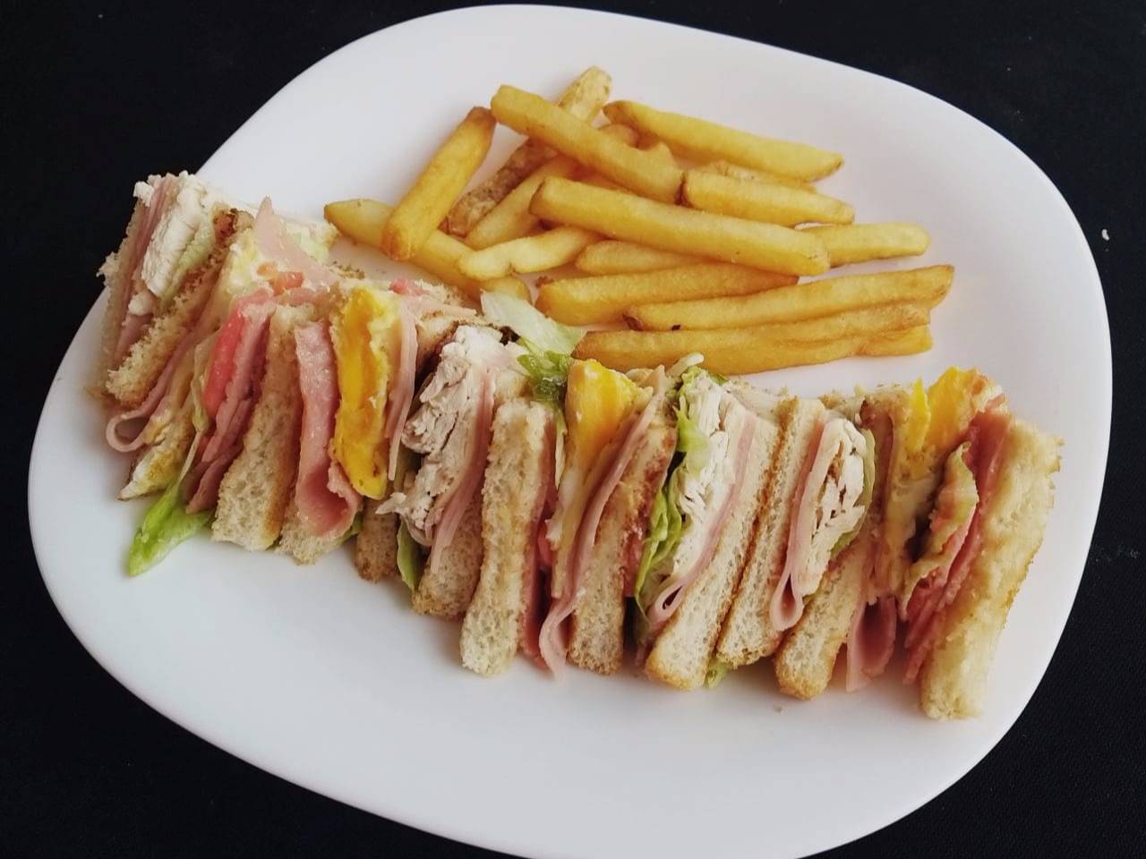 Sandwich Club