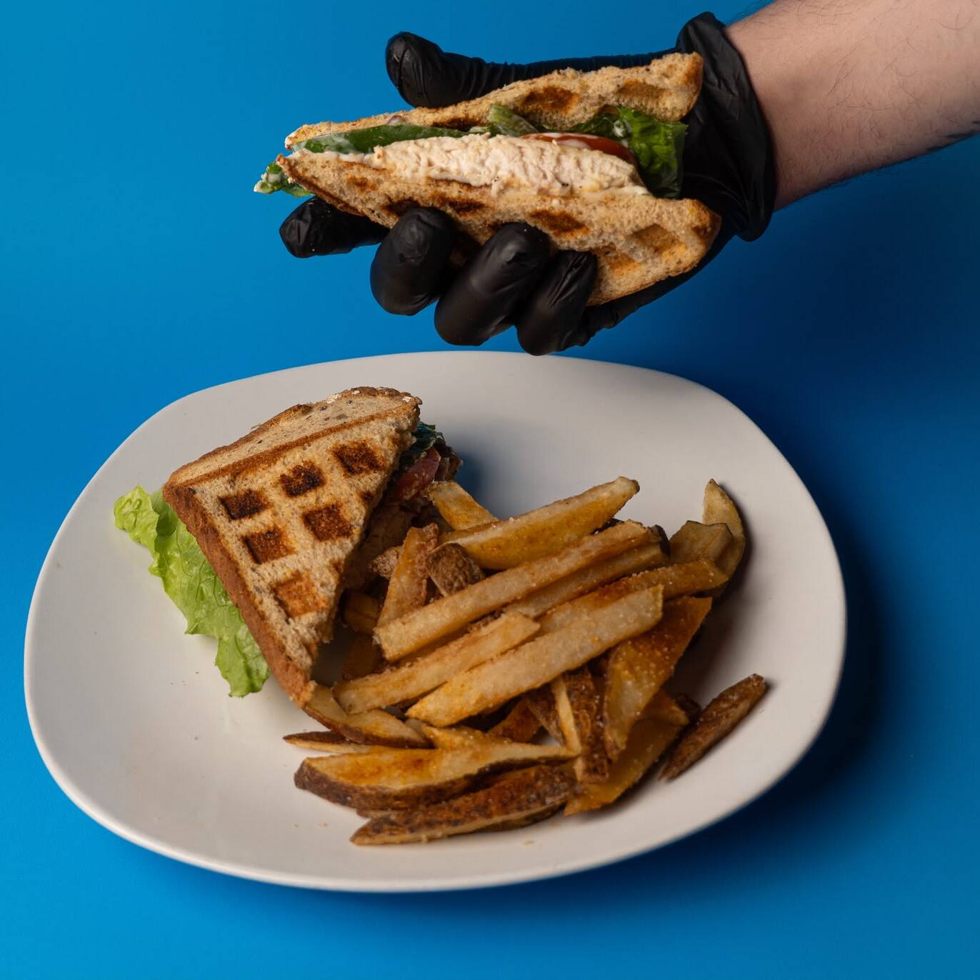 CHICKEN SANDWICH