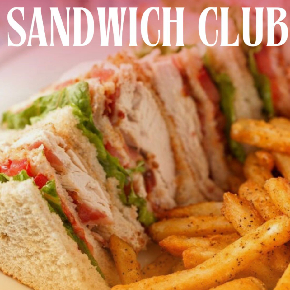 Sandwich Club (con Papas)