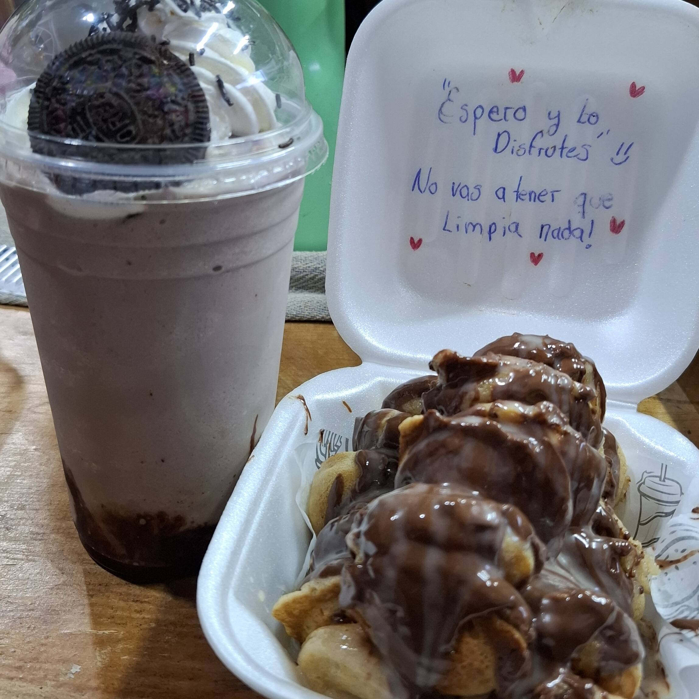 Mini Hot Cakes + Frappe
