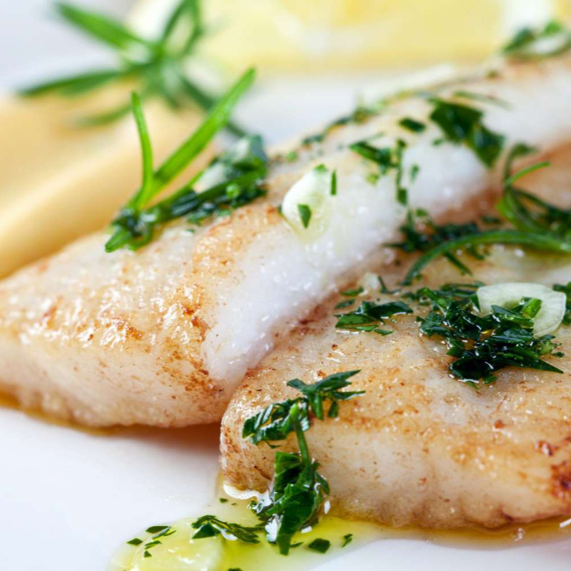 Filete de Pescado al Ajillo con Mantequilla y Hierbas Pza.