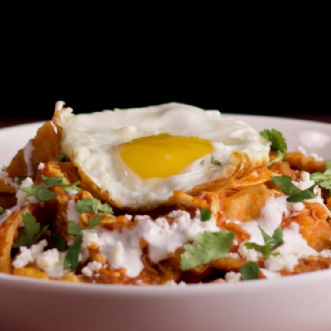 CHIILAQUILES HUEVO