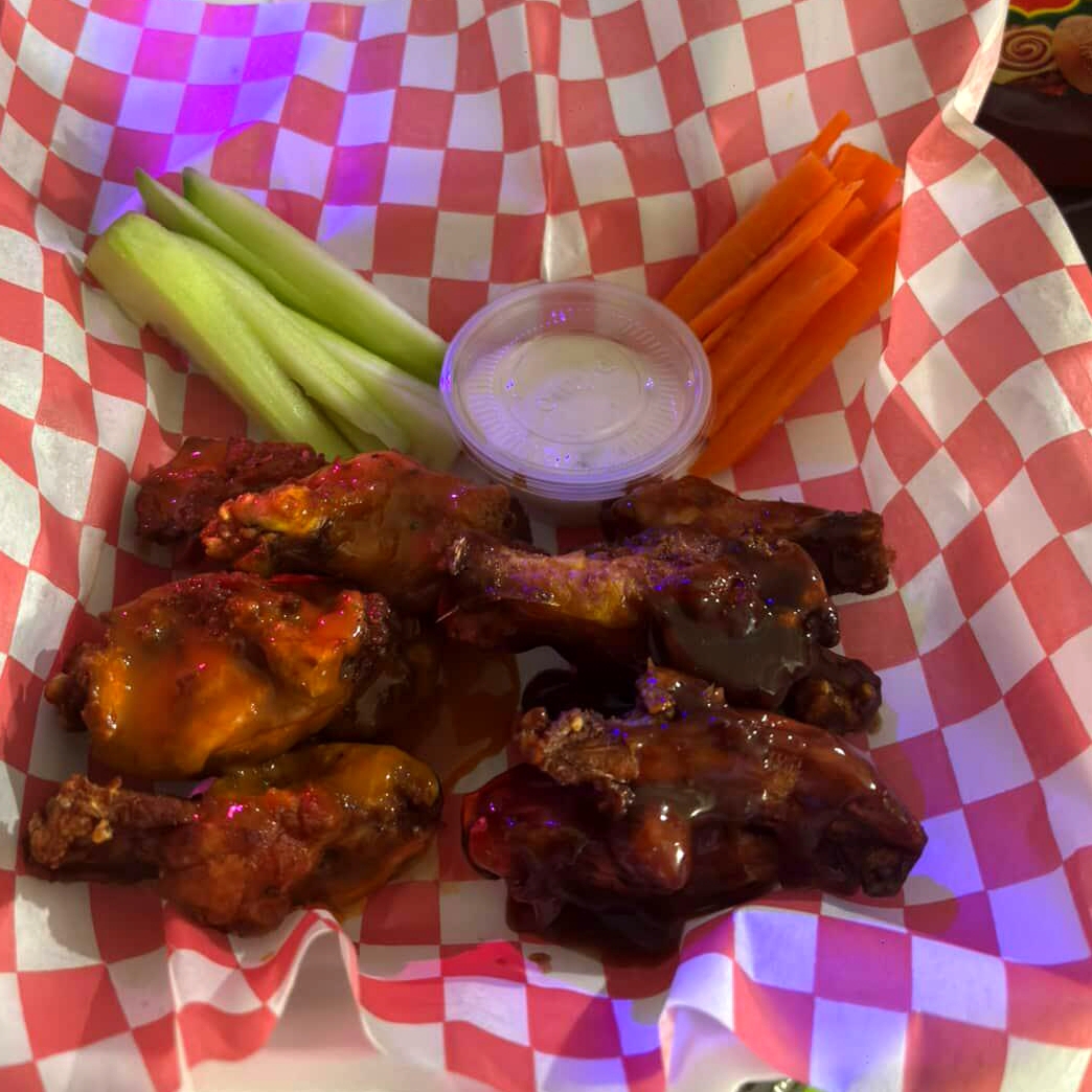 Orden mediana de alitas con 12 pzas