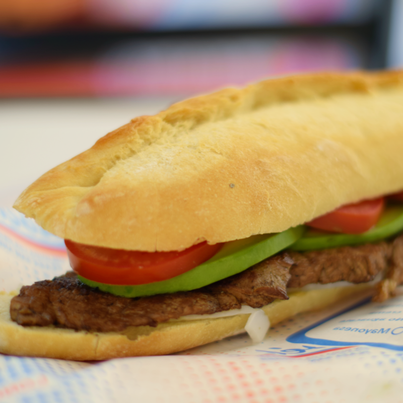 LONCHE DE BISTEC