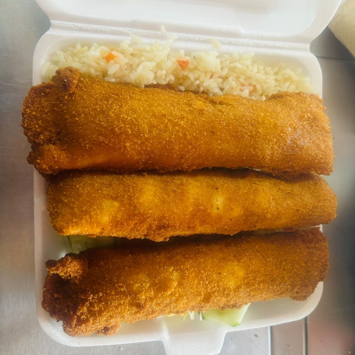 Rollitos rellenos de jamón y queso