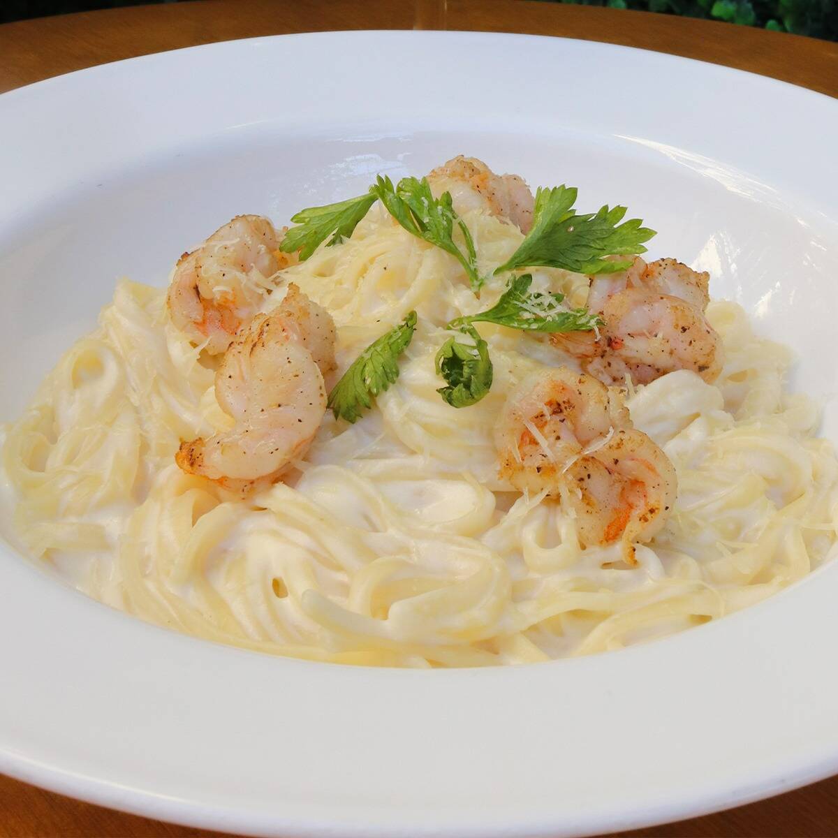 Pasta Alfredo con Camarones Porción Individual