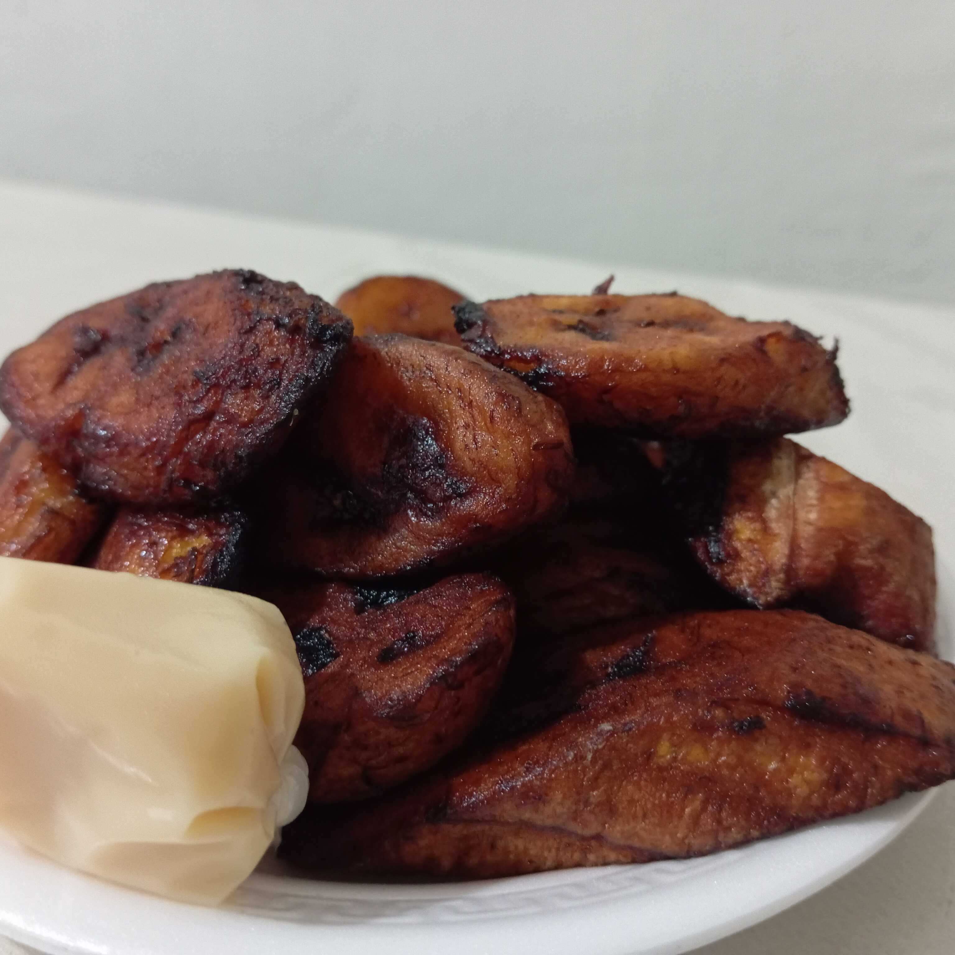 Plátanos Fritos con Lechera