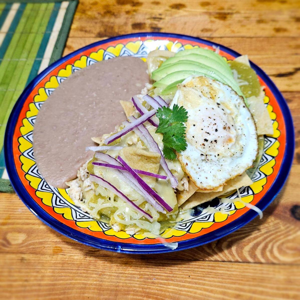 CHILAQUILES DE POLLO
