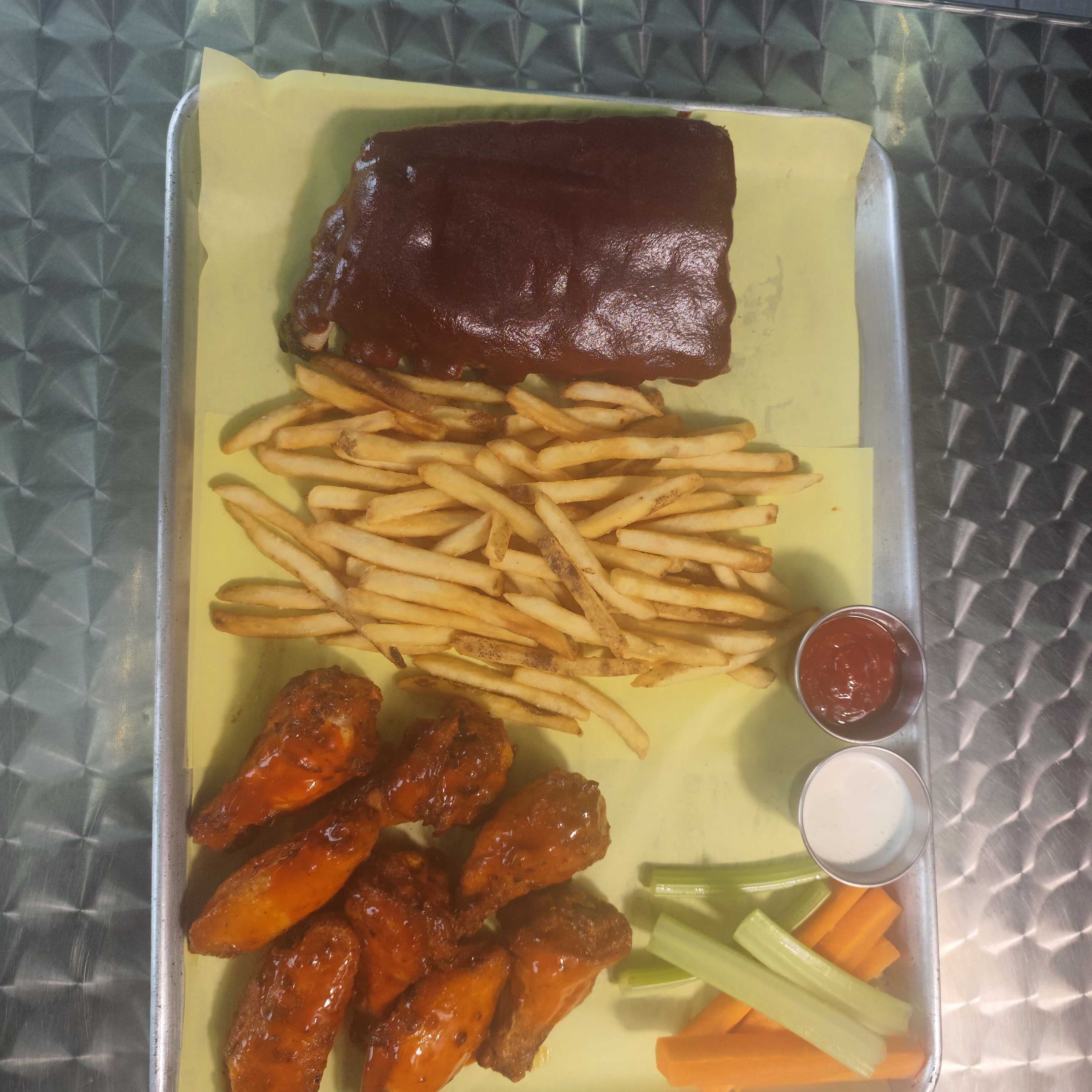 5 Alitas +1/4 Costilla