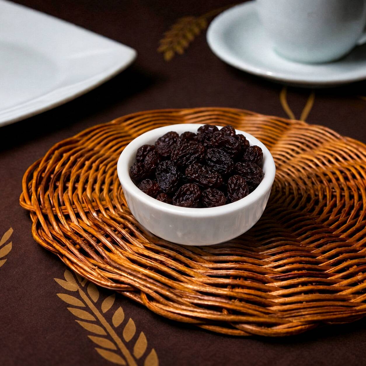 Uva passa saborosa, macia e versátil, ideal para consumir pura ou usar em receitas doces e salgadas. Perfeita para bolos, panetones, arroz à grega, salpicão, farofas, sobremesas, recheios e preparos de confeitaria.