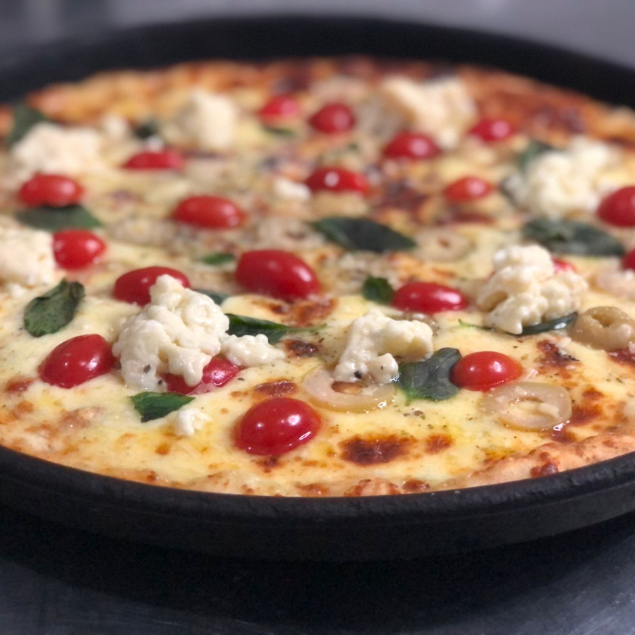 Hoje, escolha duas pizzas grandes por R$89 e descubra os clássicos e exclusivos da Rufus combinados do seu jeito!