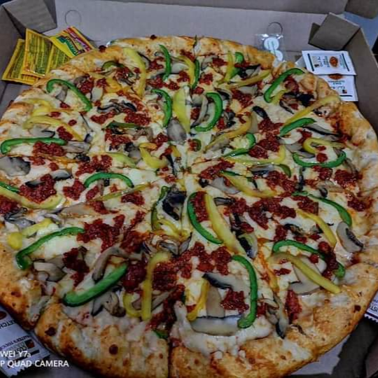 Combinada Champiñones Chorizo y morron de 16"