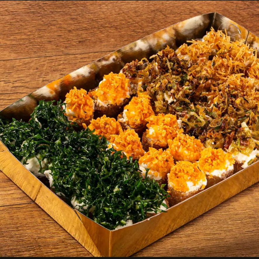 5 Hot Holl Com cream cheese e Doritos 5 Hot Holl Com cream cheese e cebolinha 10 Hot Holl Com cream cheese e Couve 10 Hot Holl Com cream cheese e Batata Crispy 10 Hot Holl Com cream cheese e Alho Poró