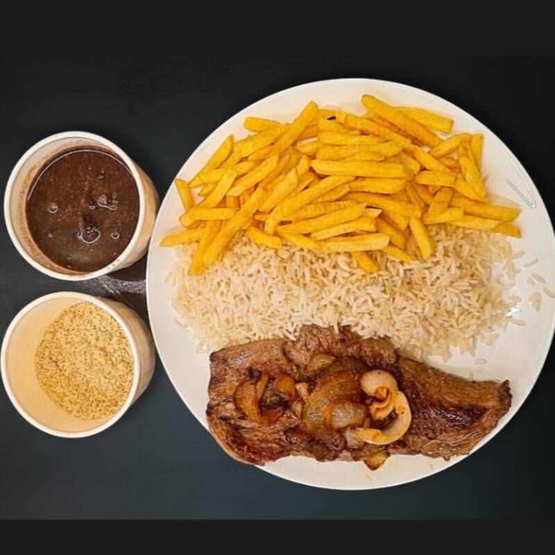 Acompanha: arroz, feijão e farofa