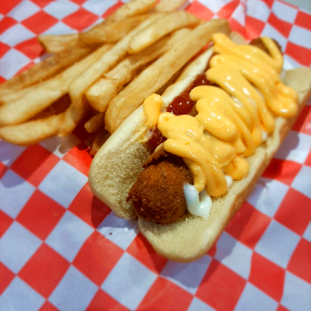 2 Hot-Dog's de Queso Cheddar y Papas Fritas🌭🍟
