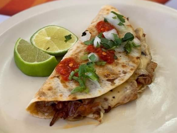 QUESADILLA DE COSTILLA
