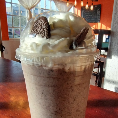 Frappé Cookies & Cream 16oz