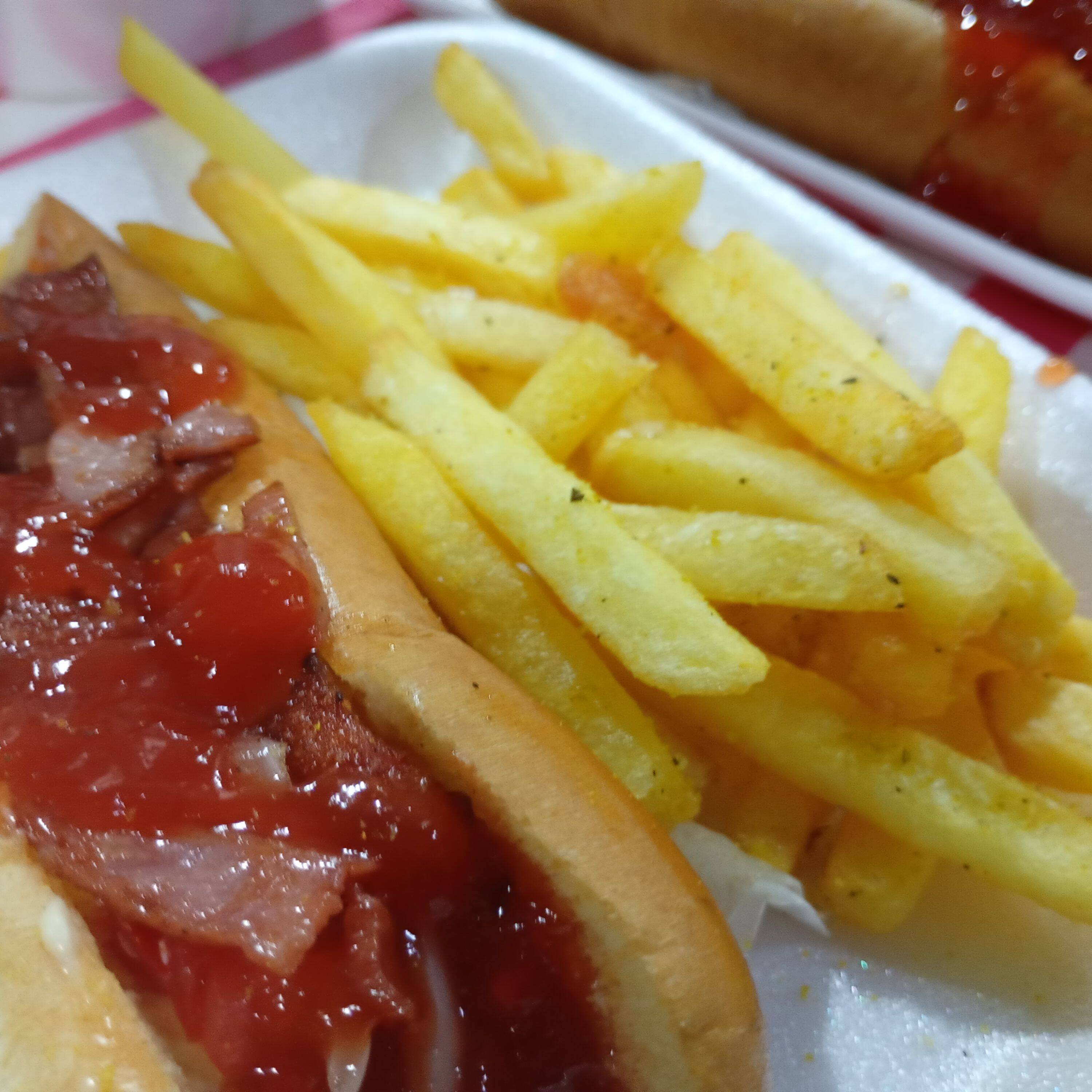 Hot Dog Clásico más Papas