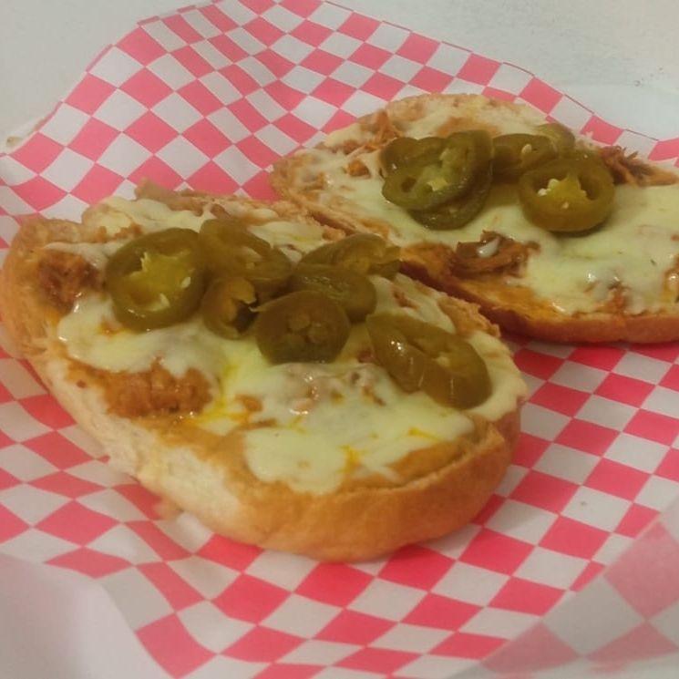 Moyete con Queso y Carne