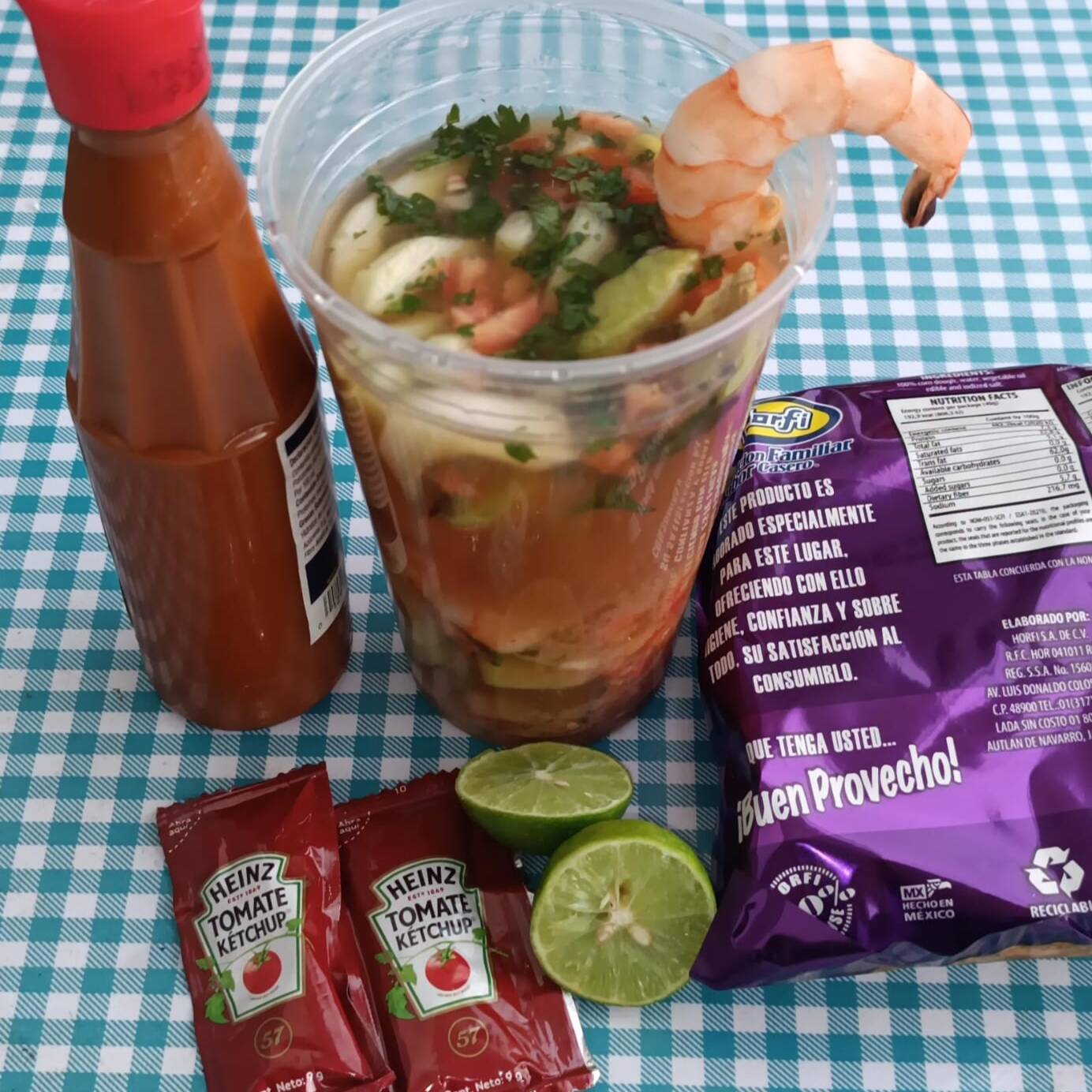Coctel de Camaron Aramar+agua del Dia