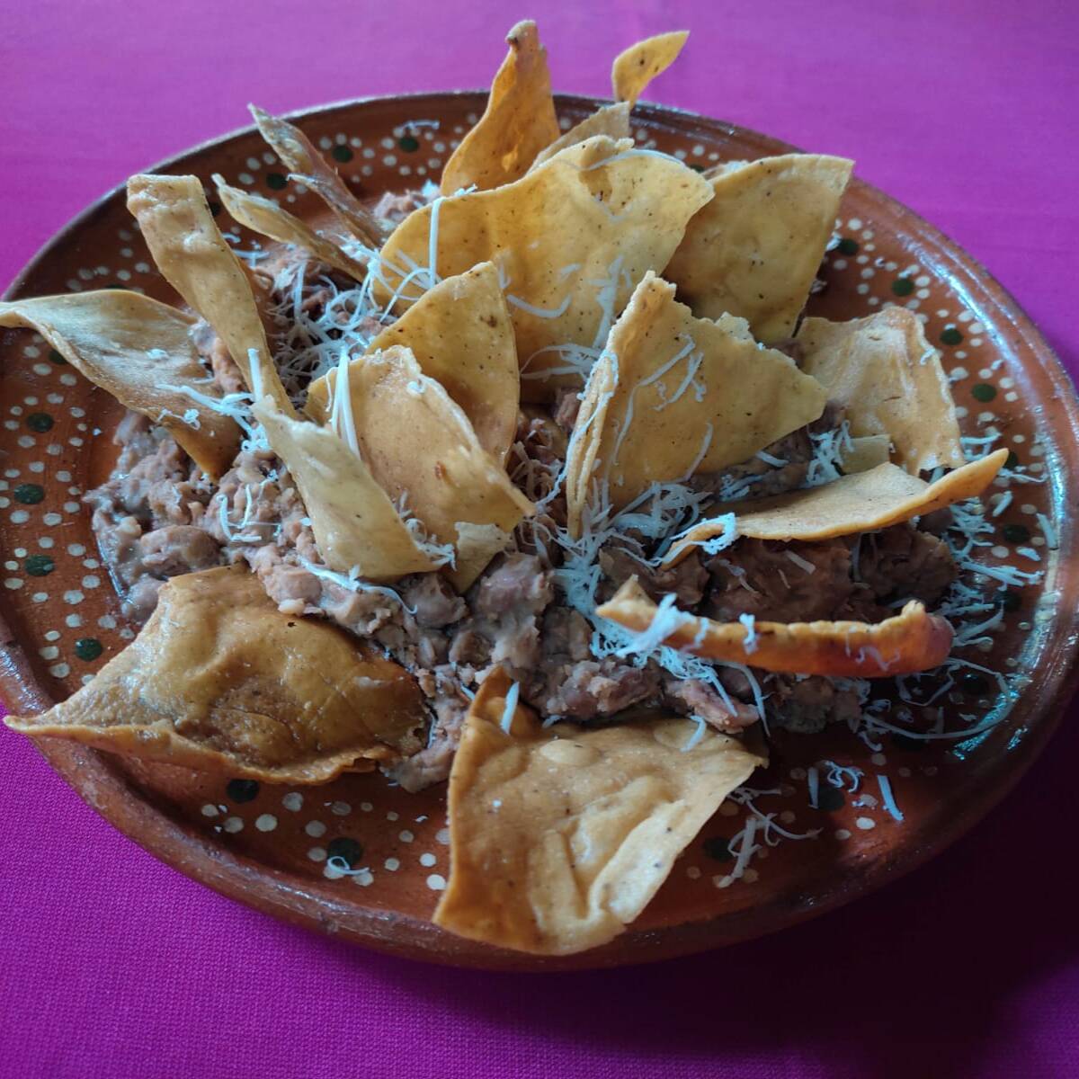 Frijoles Refritos con Queso