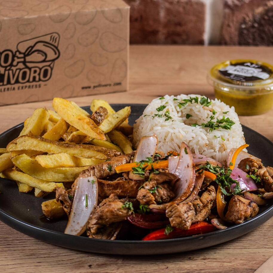 Pollo Saltado