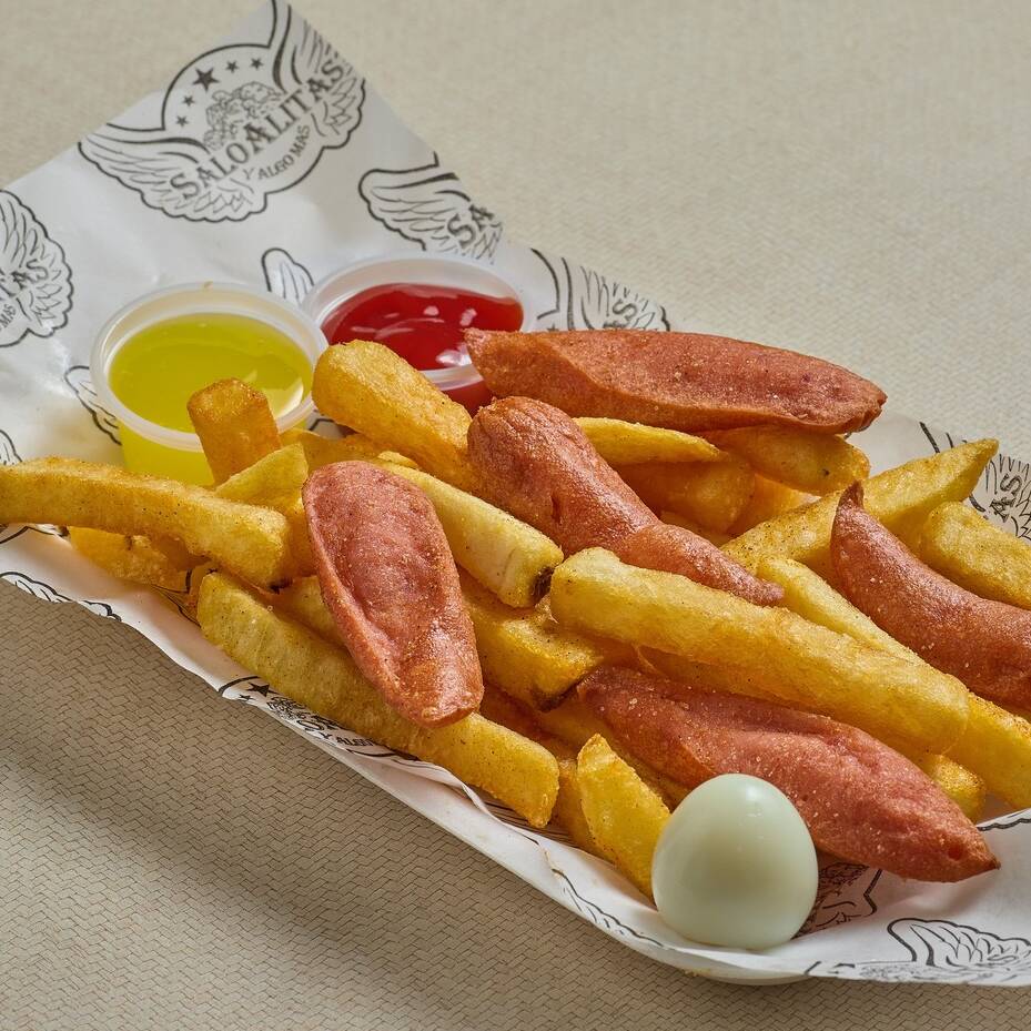 Salchipapas Pequeña.