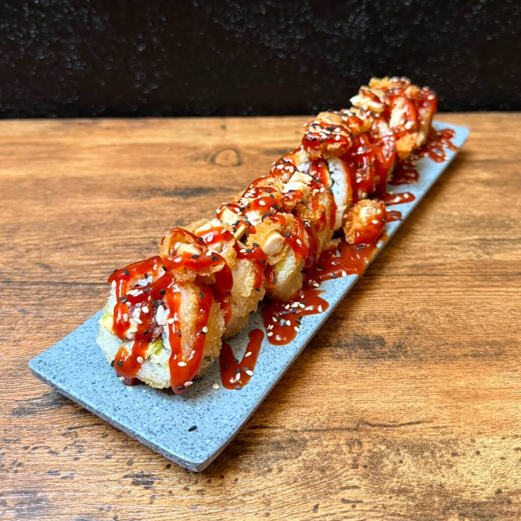 1 Sushi de Pollo con Salsa BBQ