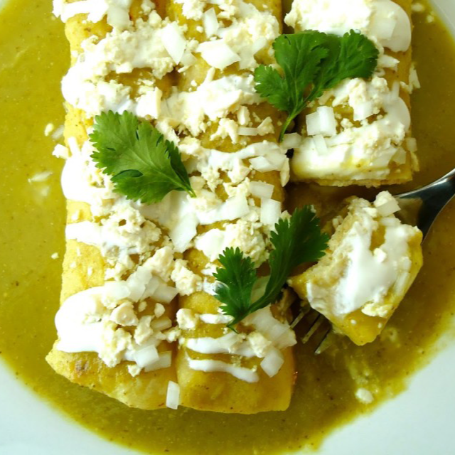 Enchiladas Verdes Con Carne