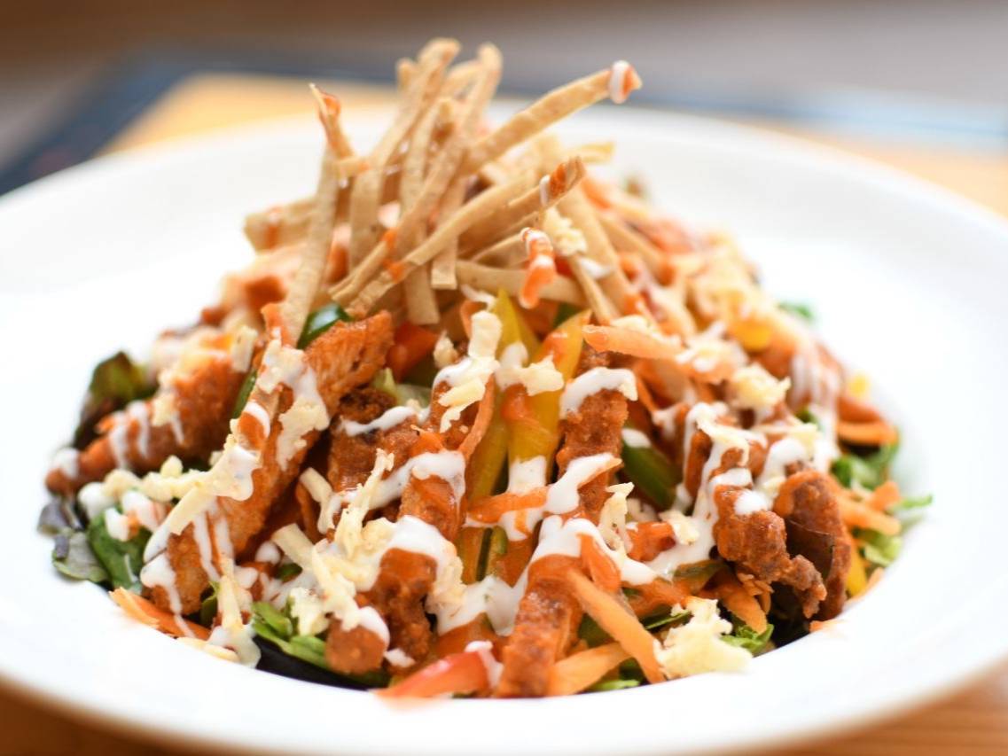 Ensalada Búfalo