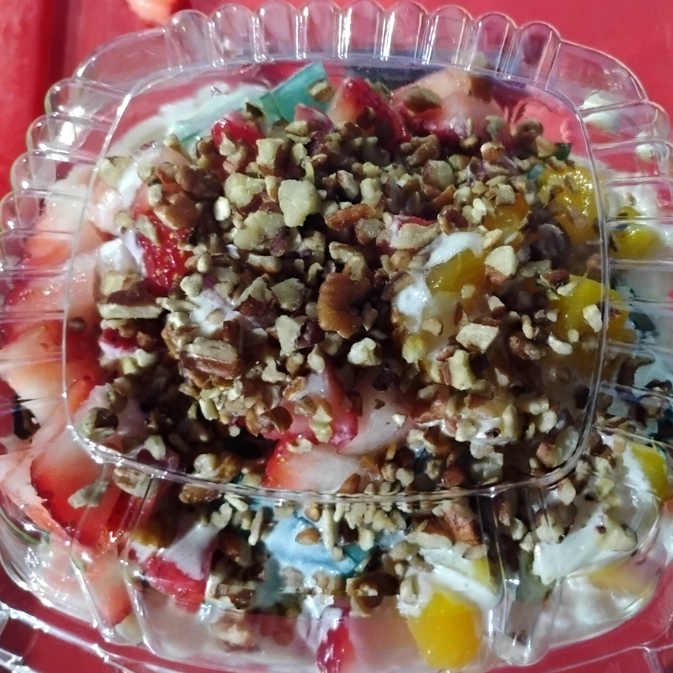 Fresa y durazno con crema