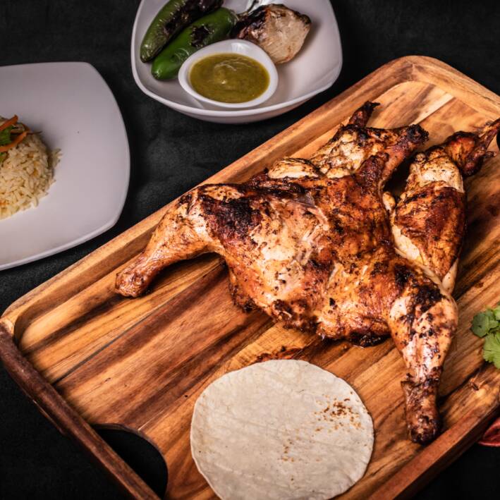 1 POLLO Y MEDIO ASADO