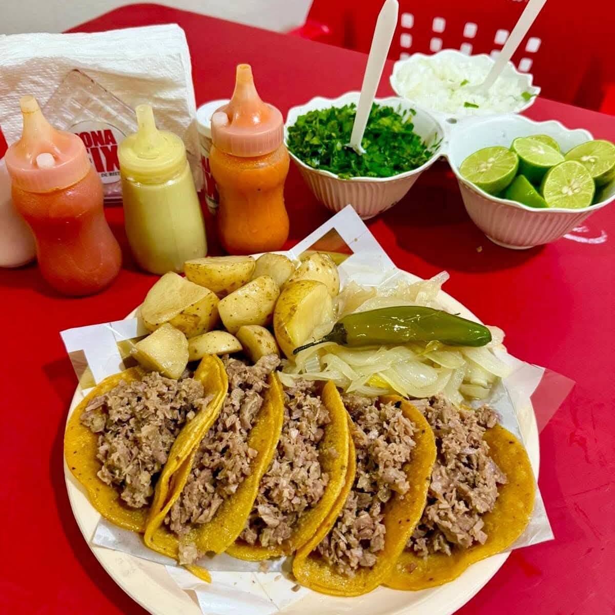 4 TACOS DE BISTEC