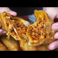 Pastelito de Chorizo con Queso