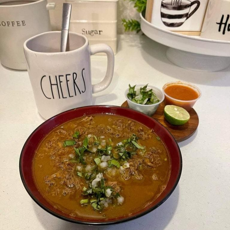 BIRRIA EN SU JUGO GRANDE