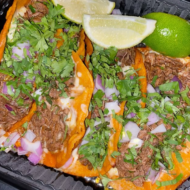 3 Tacos de Borrego