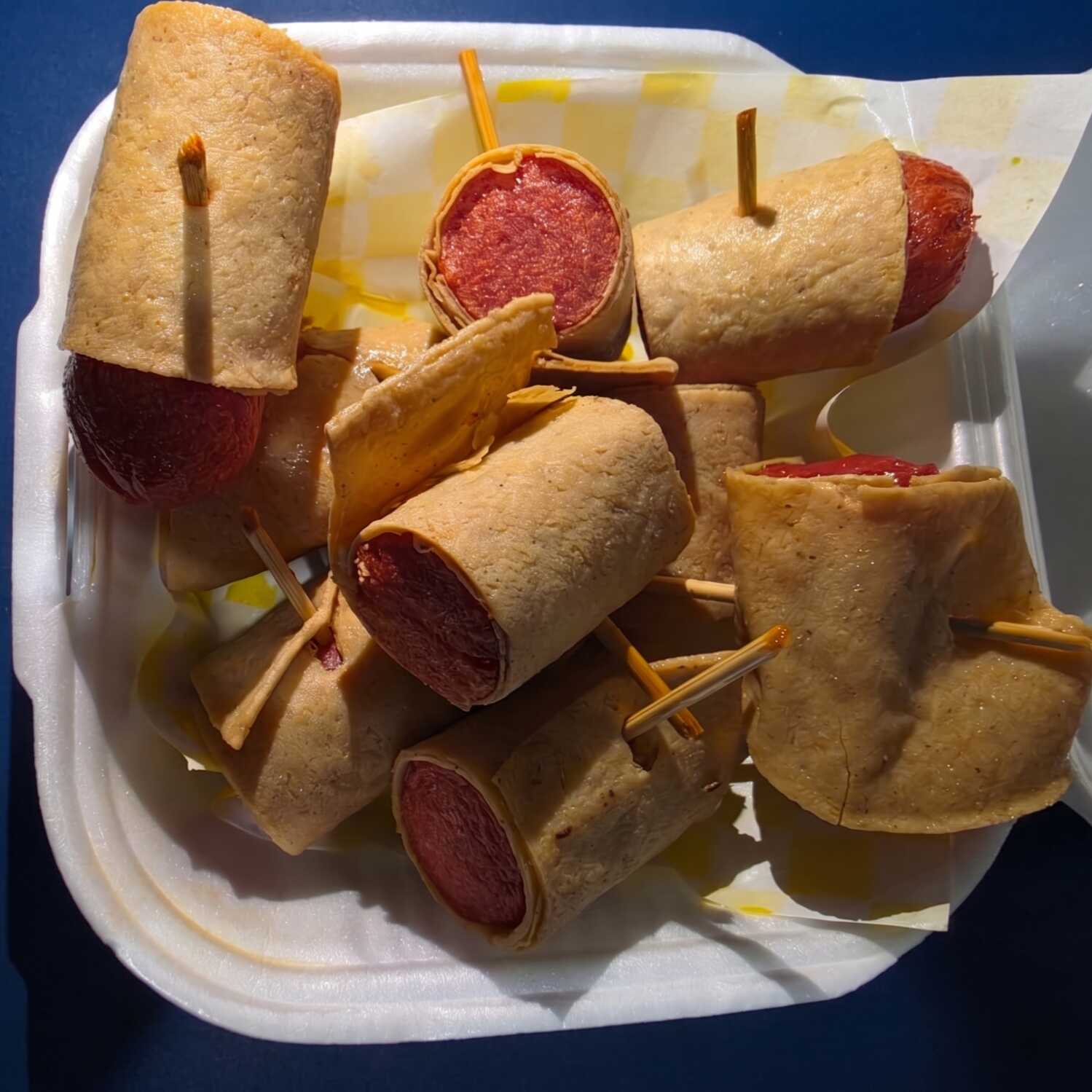 Salchitacos