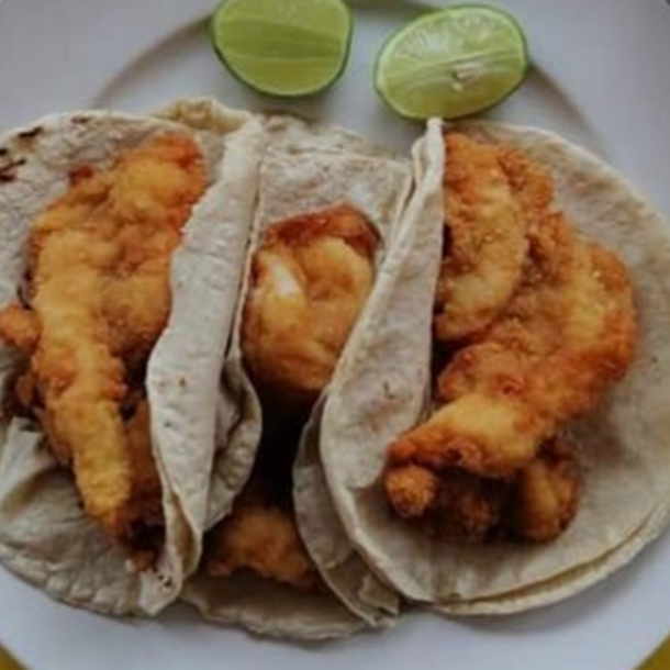Tacos de Camarón +agua del