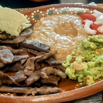 Platillo Carnita Asada