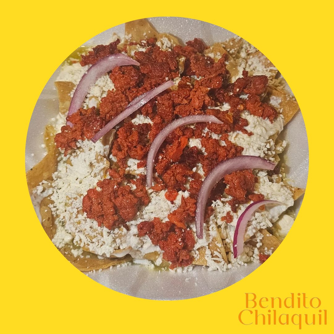 Chilaquiles Verdes con Chorizo
