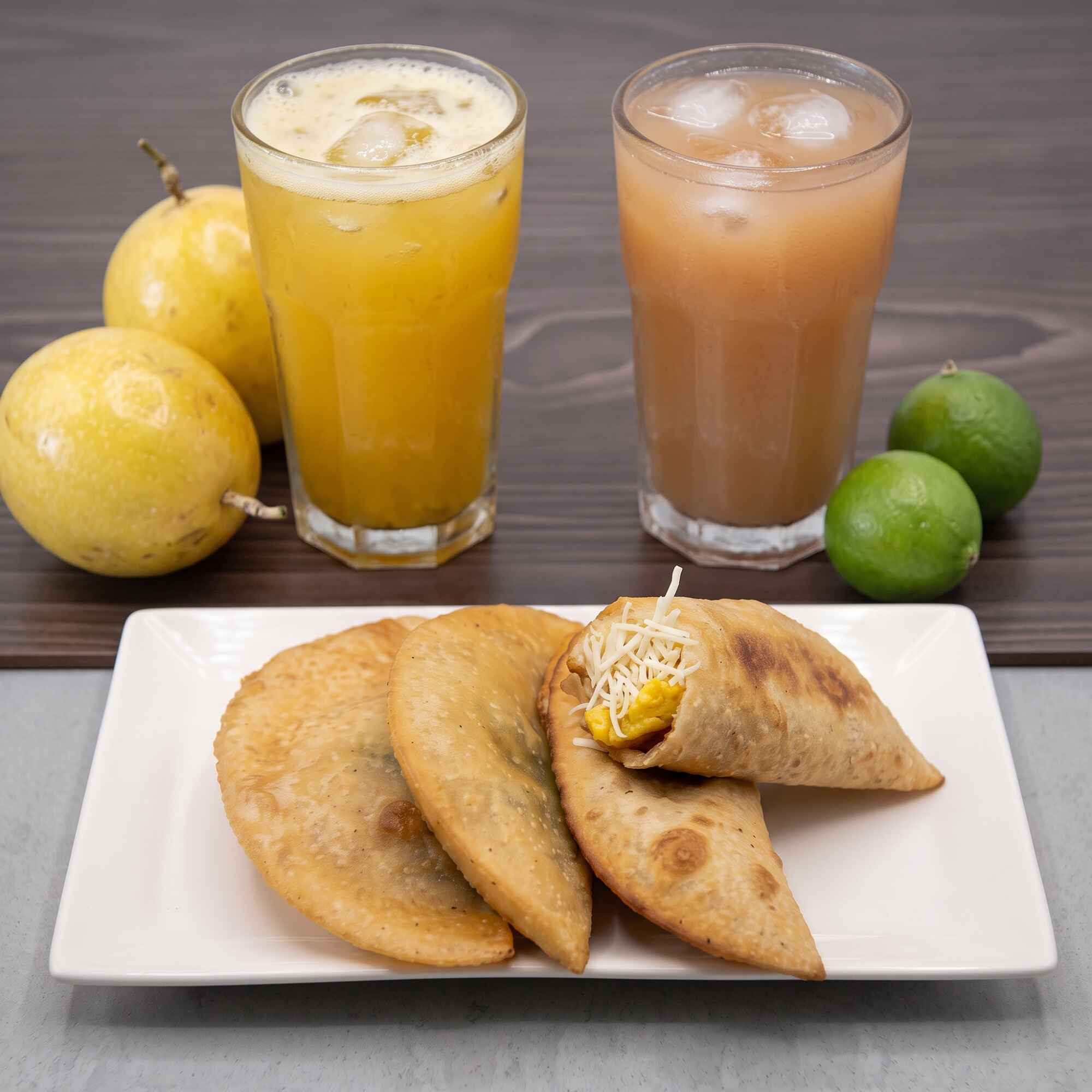 Combo 2 Empanadas a Elección + 1 Bebida