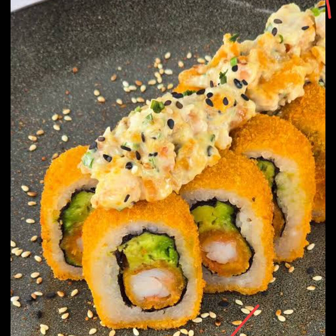 Combo rol de salmón empanizado+ te de limón