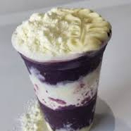 Experimente o nosso 'Açaí Tradicional'. Escolha o seu tamanho, Calda opcional ate 2 sabores e ate 4 adicionais. Você tem a liberdade de escolher sua (as) caldas, e os complementos que irão enriquecer ainda mais o seu Copão de Açaí Maravilha!