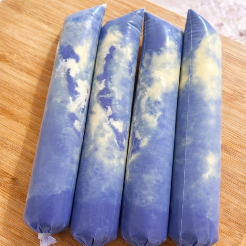 Um geladinho que conquista no primeiro sabor 💜 Açaí cremoso com Leite Ninho e leite condensado, doce na medida certa e super refrescante.