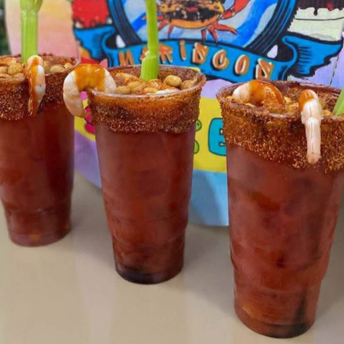 Clamatos Coctel de Camarón