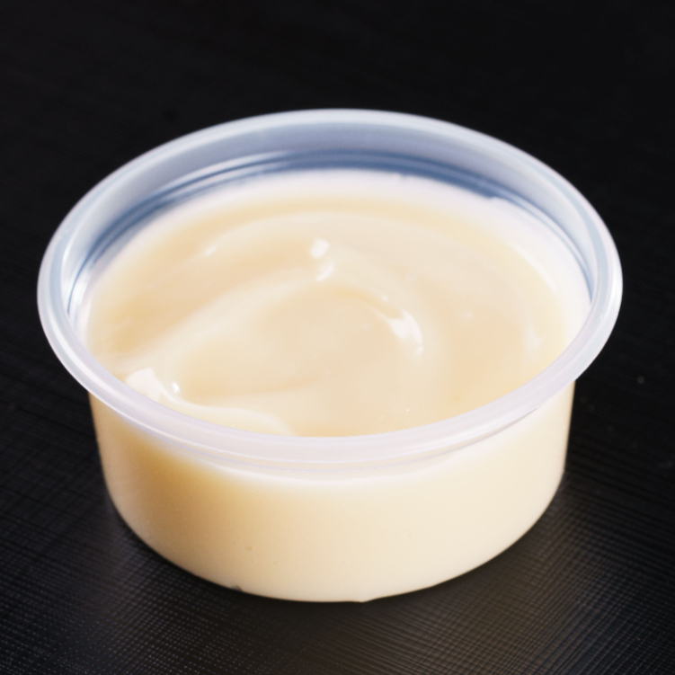 Delicioso molho artesanal, feito com a receita exclusiva York, a base de maionese, alho, mel e especiarias, a combinação perfeita para seu frango no balde.