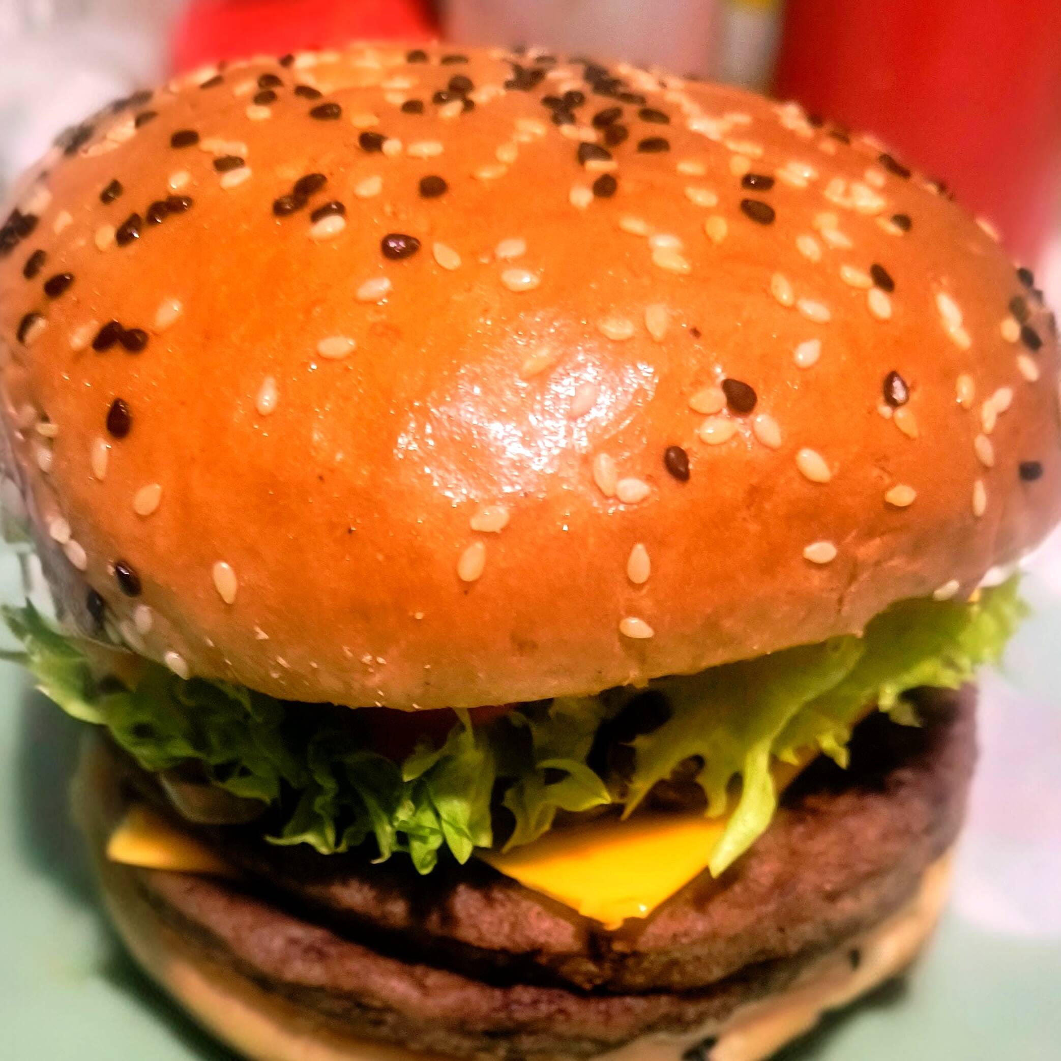 Hamburguesa Doble Carne mas Papas
